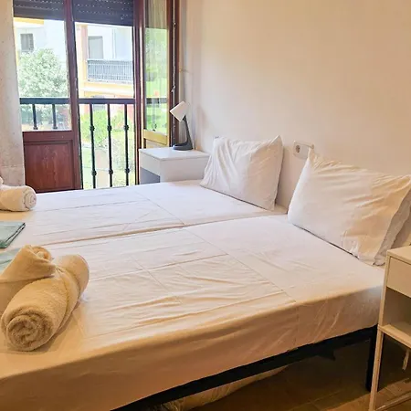 Mul001 Bright 2 Bedroom With Pool View *