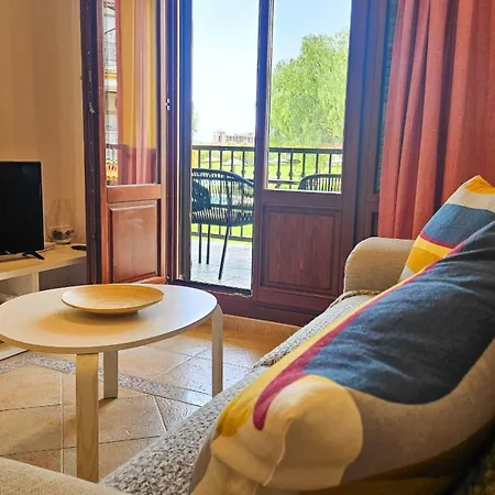 Mul001 Bright 2 Bedroom With Pool View