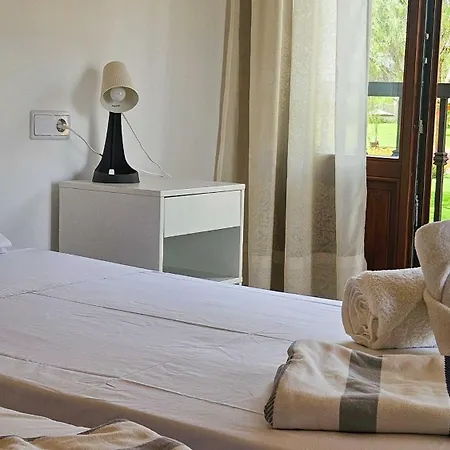 Mul001 Bright 2 Bedroom With Pool View Appartamento
